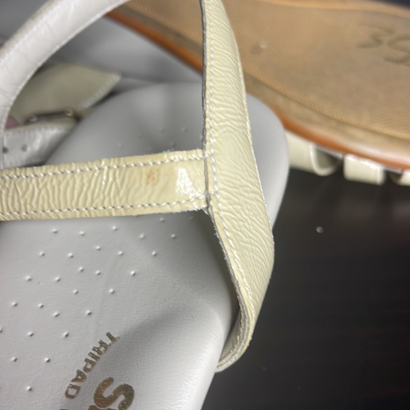 SAS Bone Strippy Quarter Strap Wedge Sandal size 9.5M - Picture 8 of 9